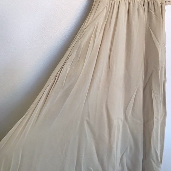 Cream long dress - Picture 3 of 4